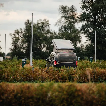 Nur Stellplatz Ohne Zelt Oder Wohnwagen Sowie Schlaffaesser *